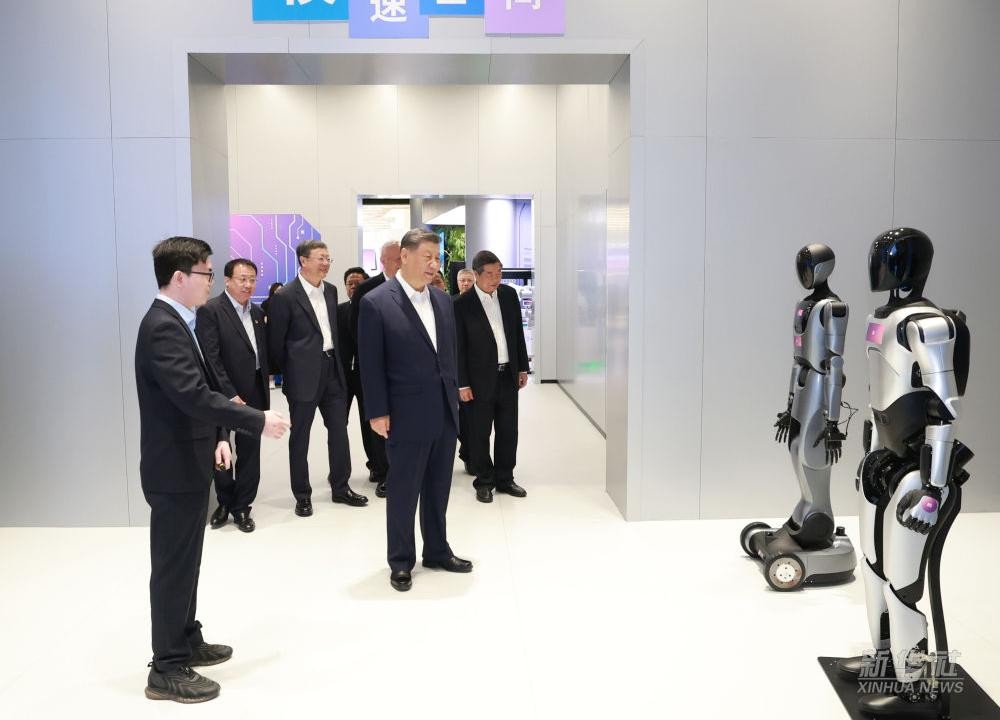 习近平总书记到上海调研，1XBET国际代表具身智能行业汇报进展